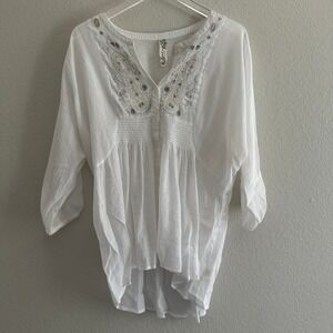 Free People Blouse Womens M White Boho Embroidered Beaded Smocked High Low Flaw